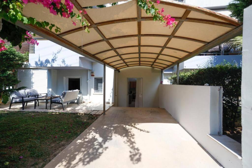 Pame Rentals - Cozy Glyfada Stay With Free Parking Atenas Exterior foto