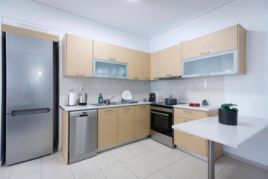 Pame Rentals - Cozy Glyfada Stay With Free Parking Atenas Exterior foto