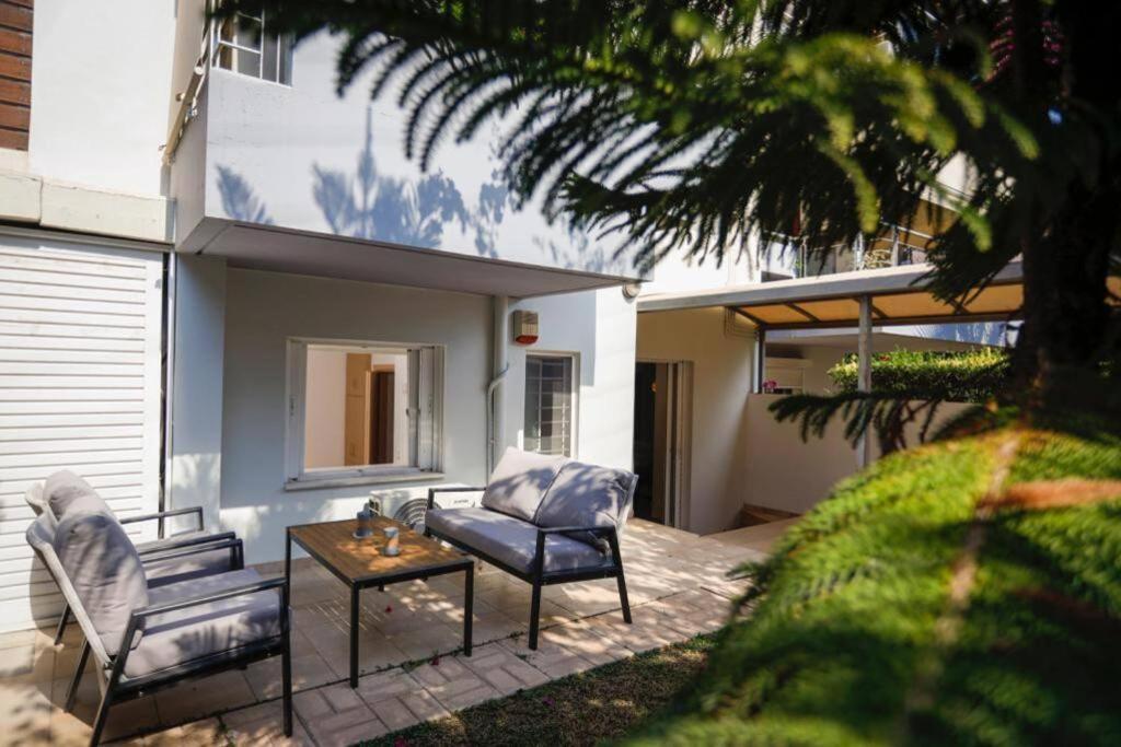 Pame Rentals - Cozy Glyfada Stay With Free Parking Atenas Exterior foto