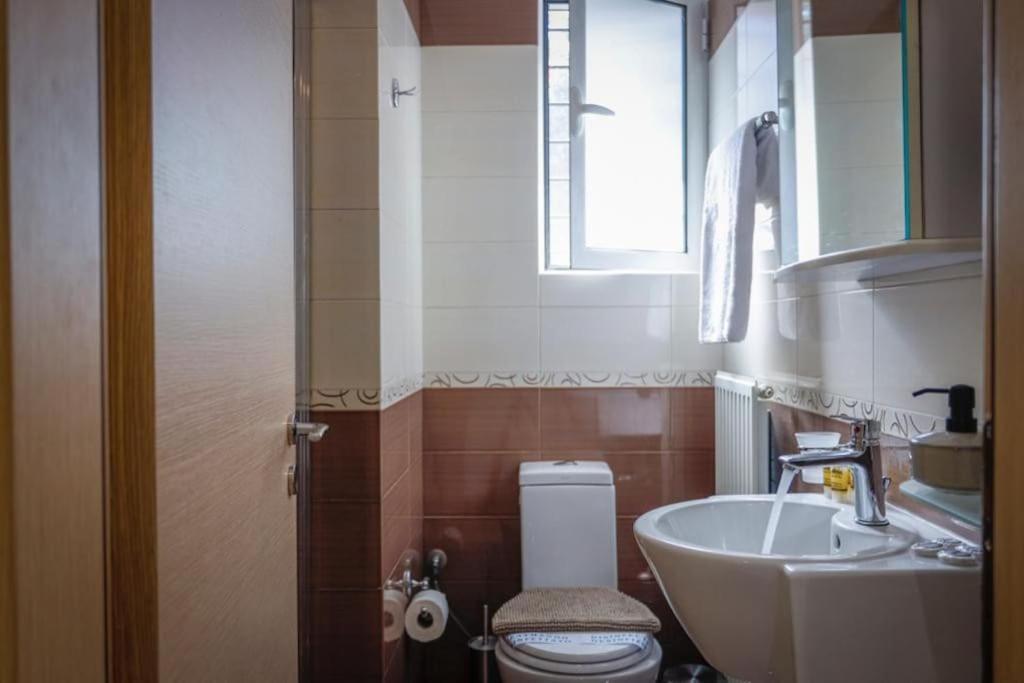 Pame Rentals - Cozy Glyfada Stay With Free Parking Atenas Exterior foto
